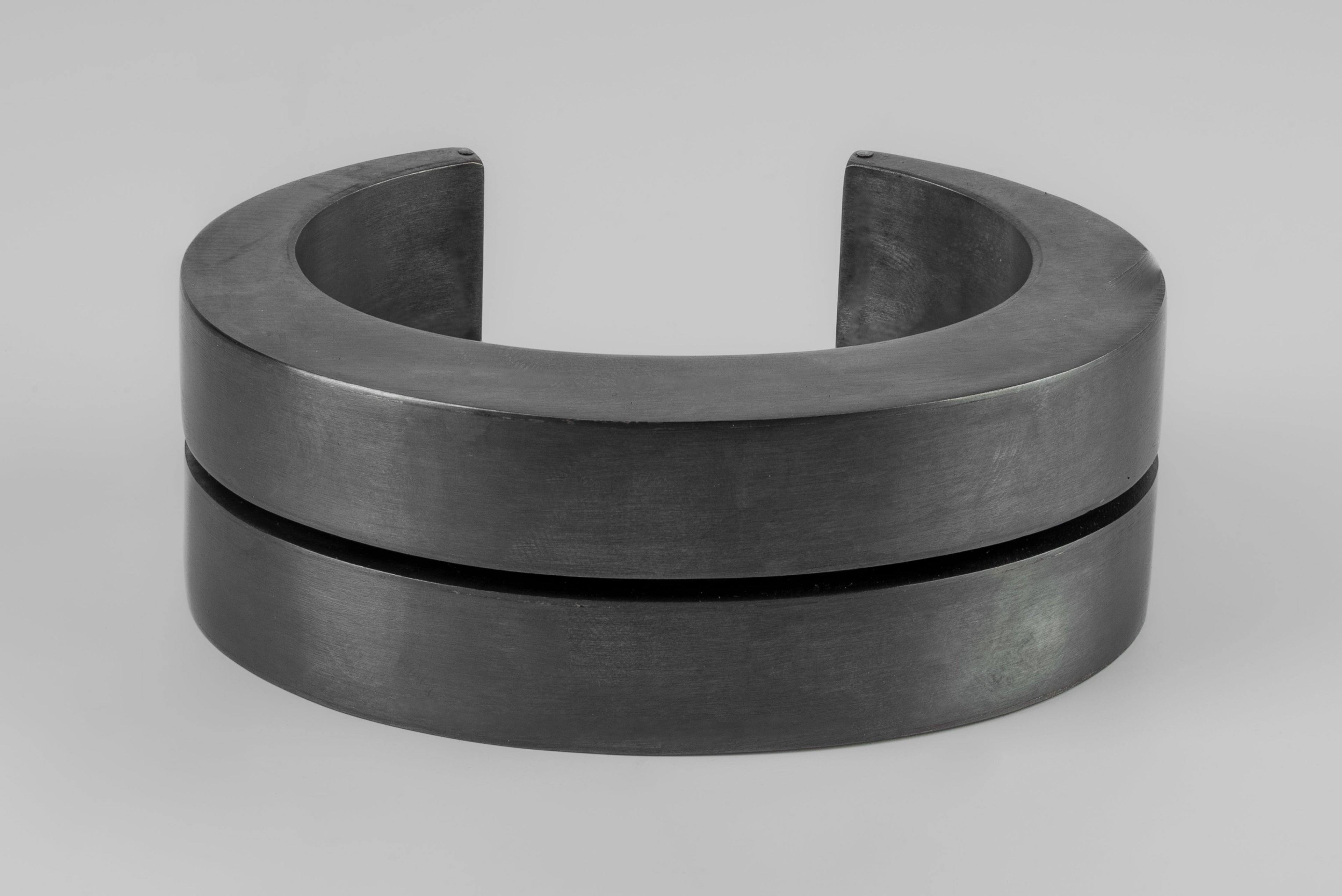 Crescent Crevice Bracelet v2 (30mm, KA)