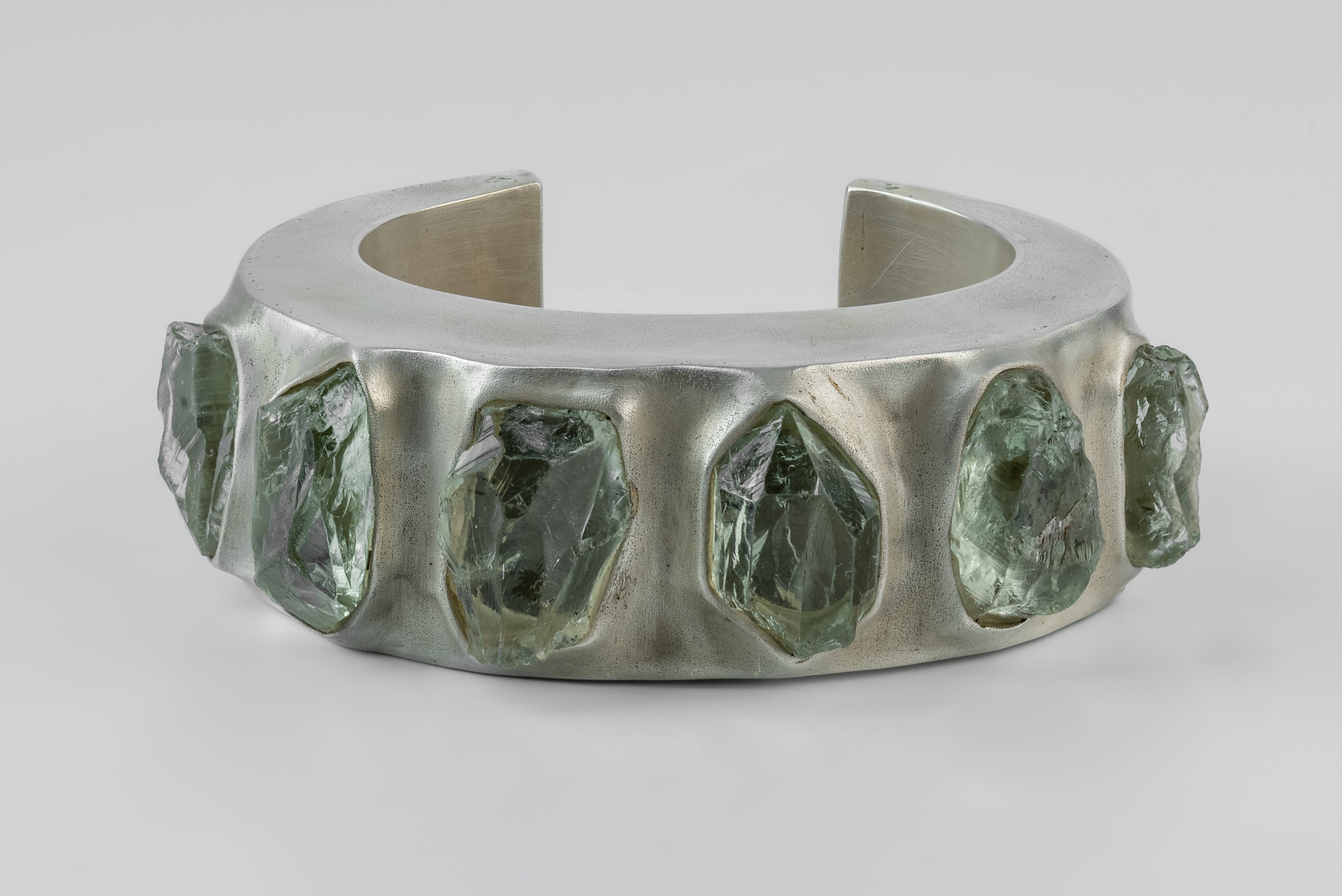 Crescent Bracelet (Terrestrial Surfaced, Green Amethyst, 30mm)