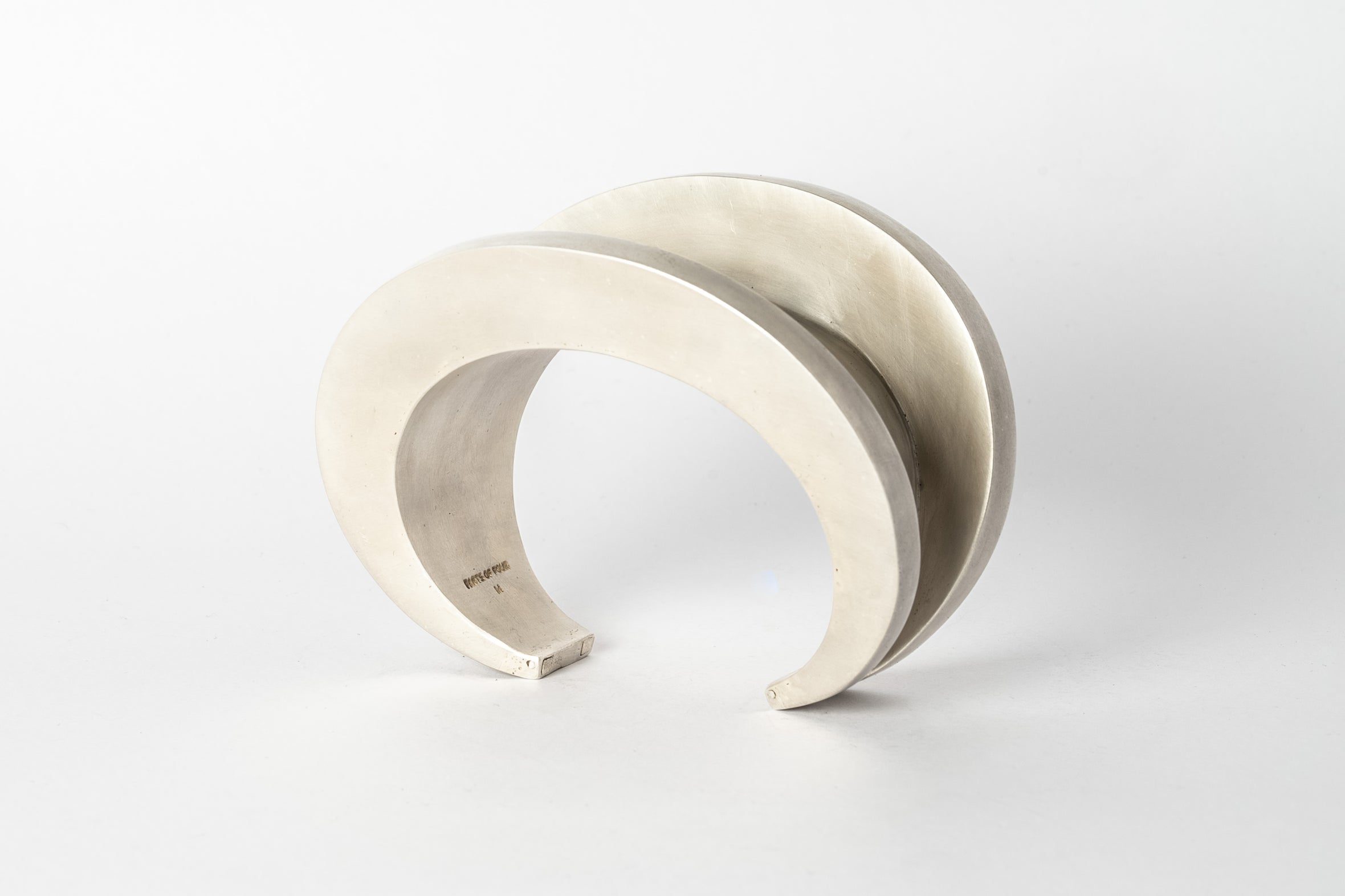 Crescent Channel Bracelet (Radiant Expansion, 15-50mm, AS)