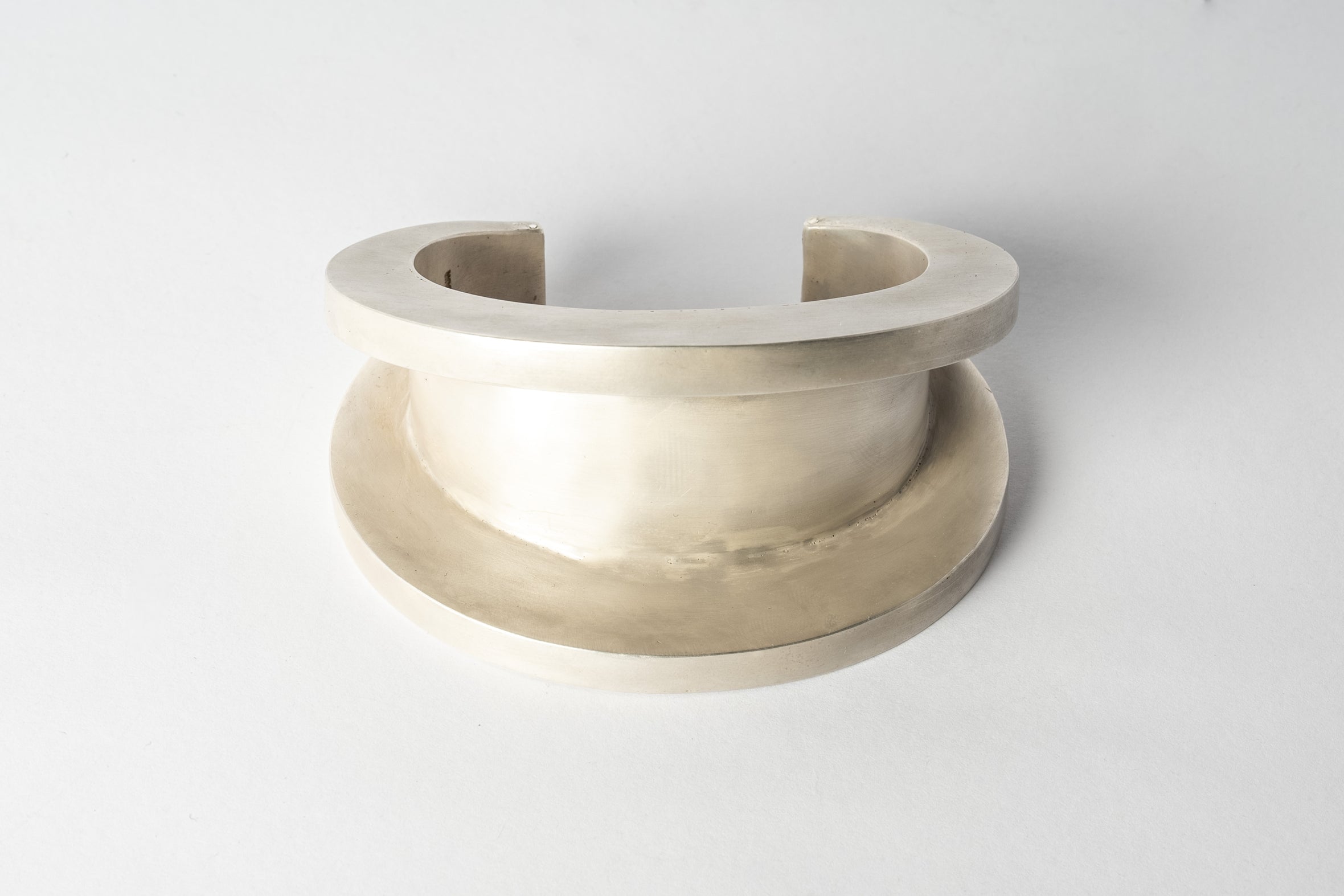 Crescent Channel Bracelet (Radiant Expansion, 15-50mm, AS)