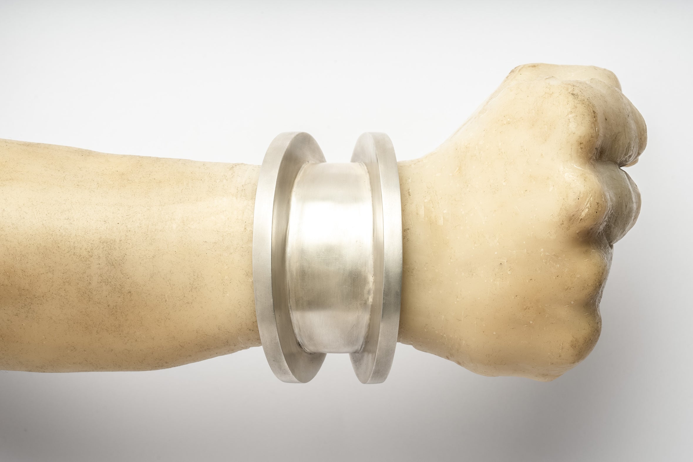 Crescent Channel Bracelet (Radiant Expansion, 15-50mm, AS)