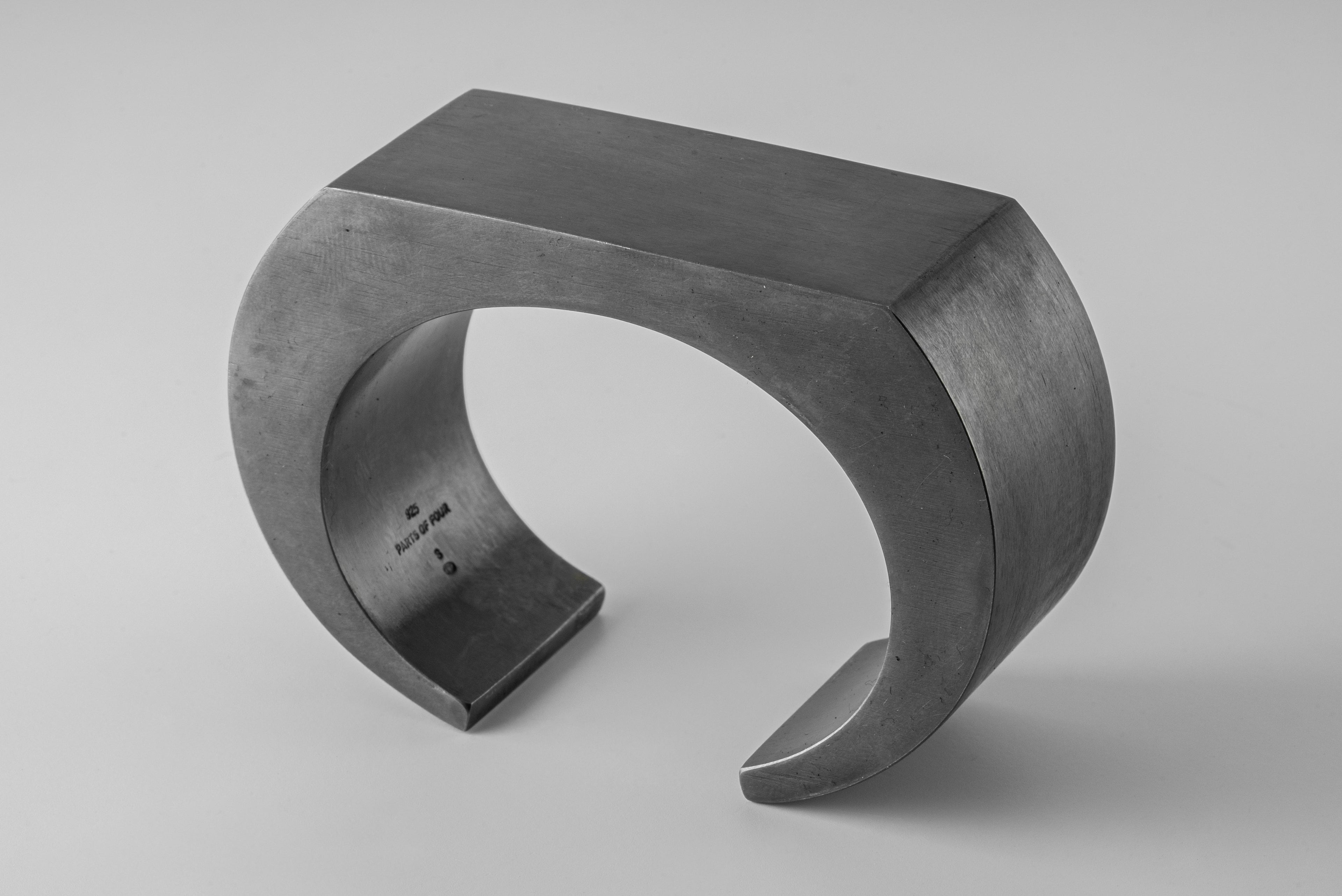 Crescent Plane Bracelet (30mm, KA)
