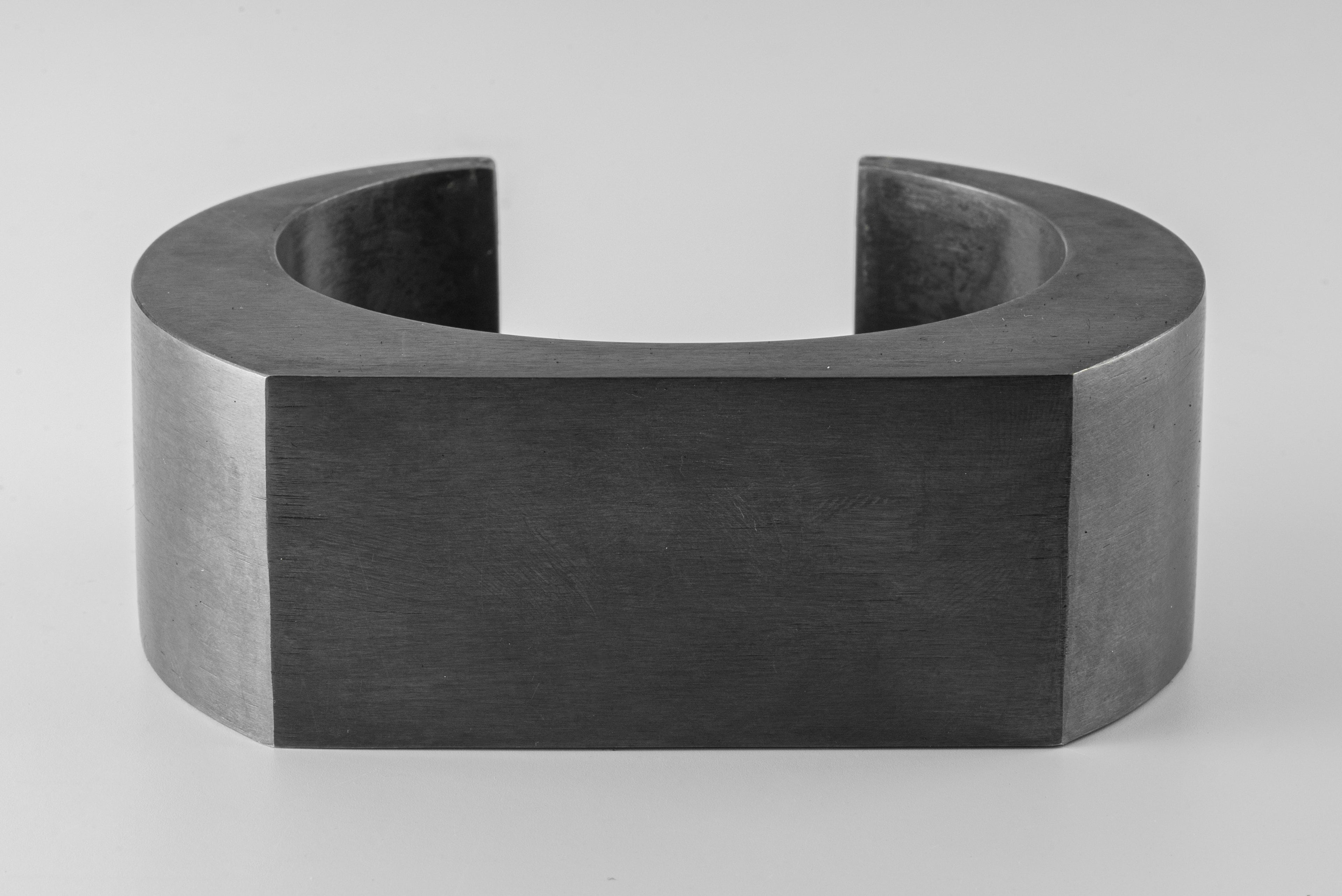 Crescent Plane Bracelet (30mm, KA)