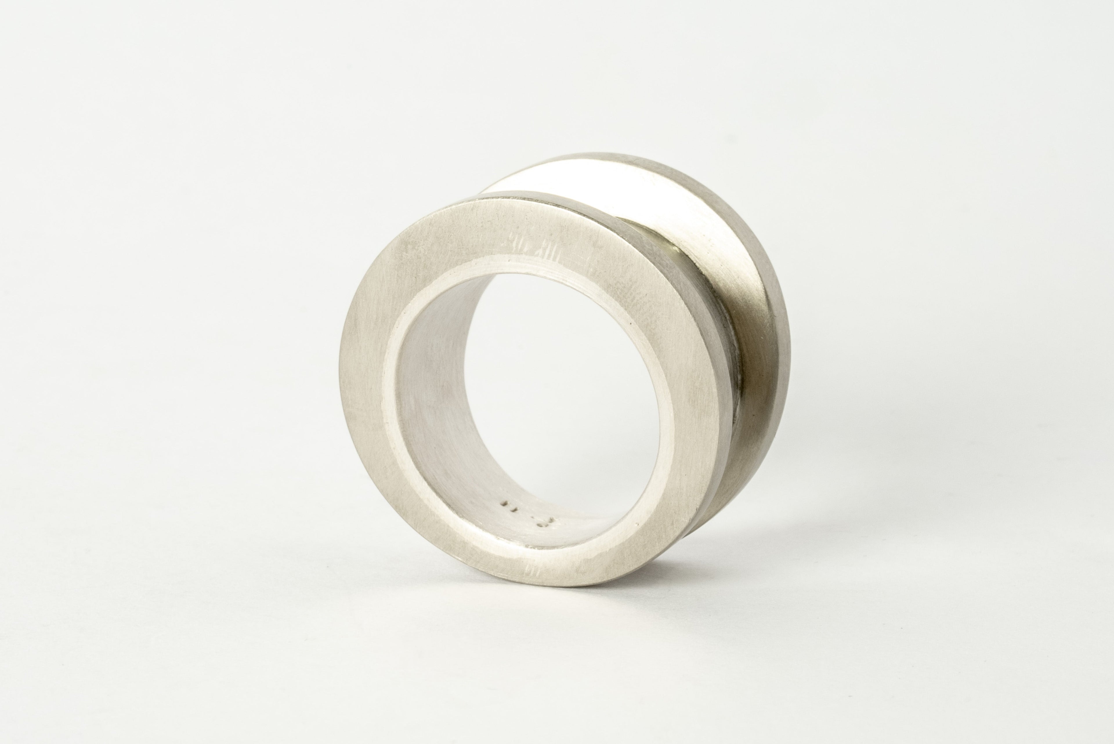 Chasm Ring v2 (Wide, MZA)