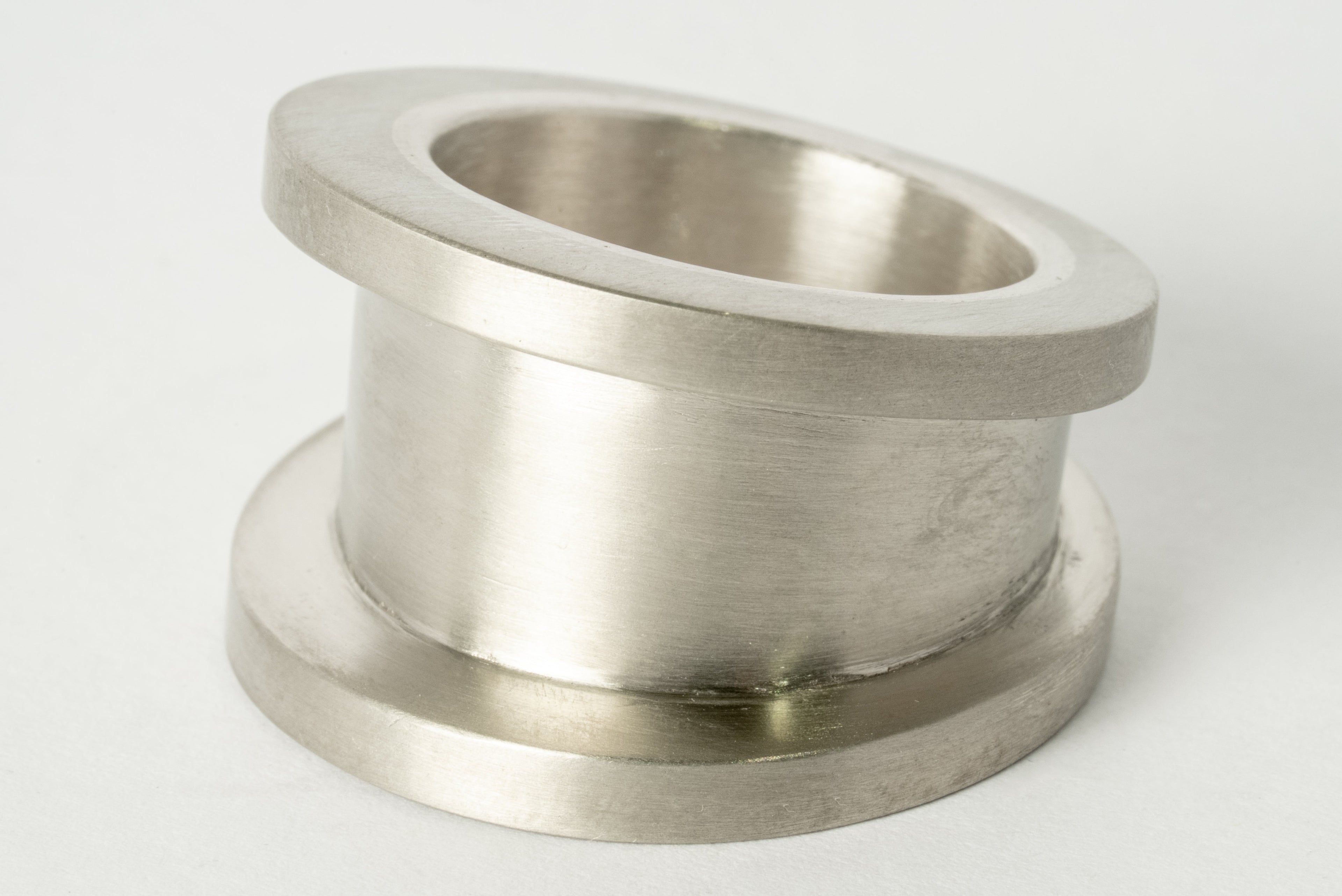 Chasm Ring v2 (Wide, MZA)