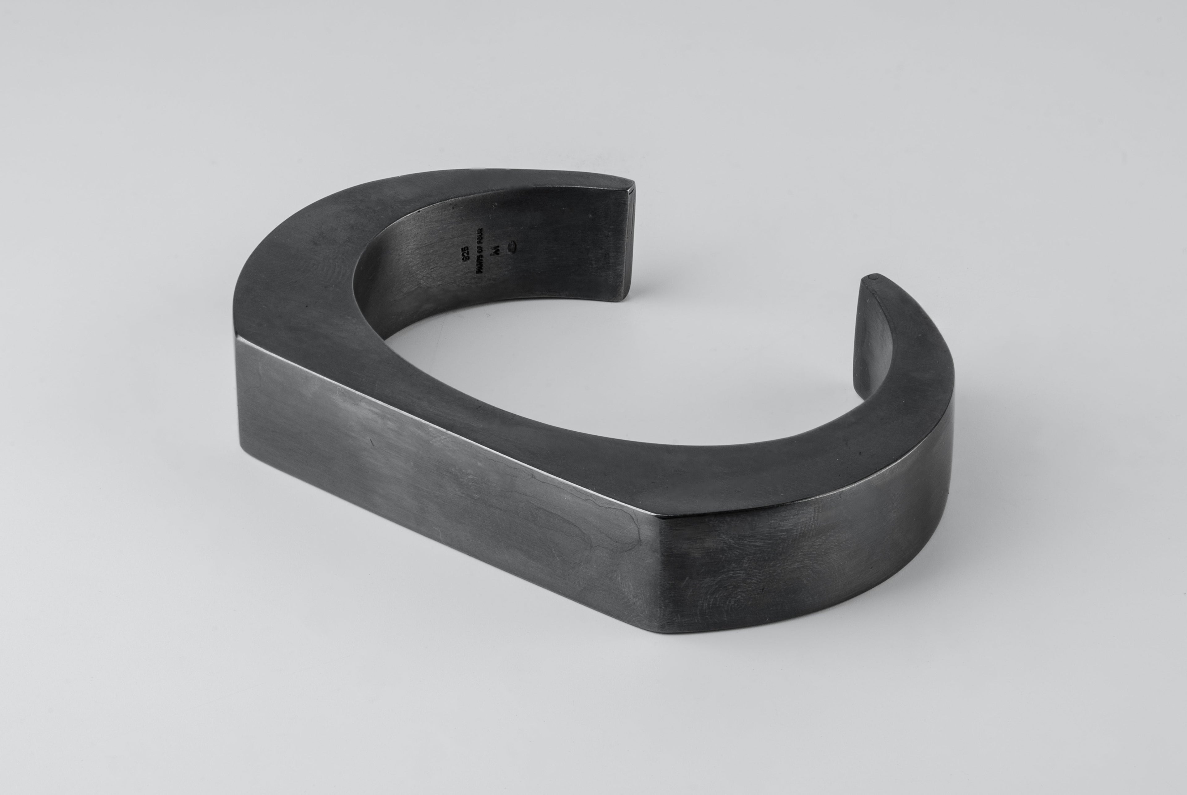 Crescent Plane Bracelet (15mm, KA)