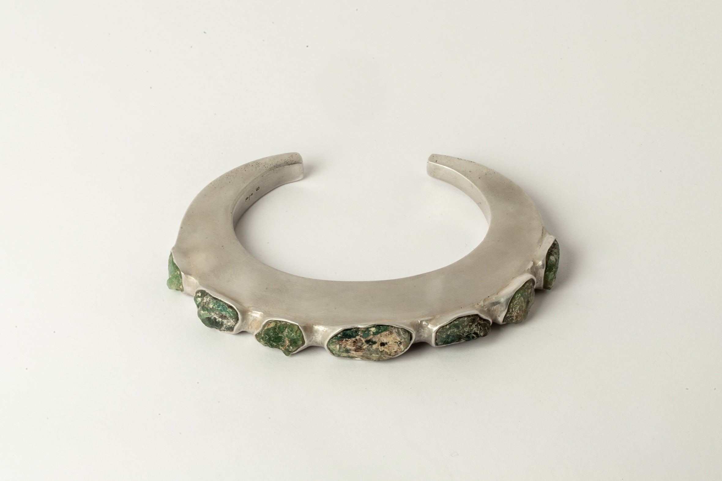 Crescent Bracelet (Terrestrial Surfaced, 7mm)