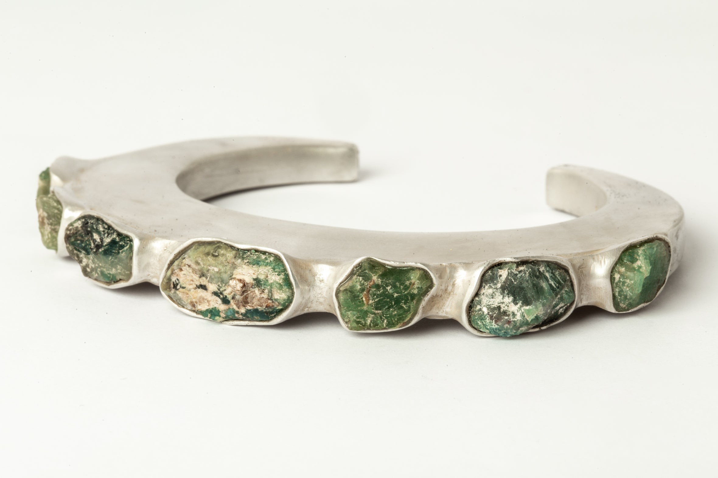 Crescent Bracelet (Terrestrial Surfaced, 7mm)