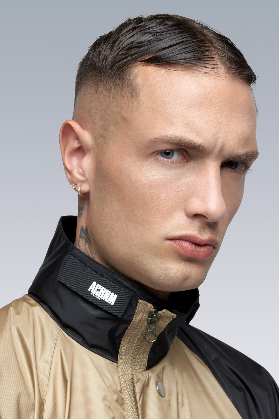 J95-WS 2L Gore-Tex Infinium™ Windstopper® Jacket - Khaki/Black