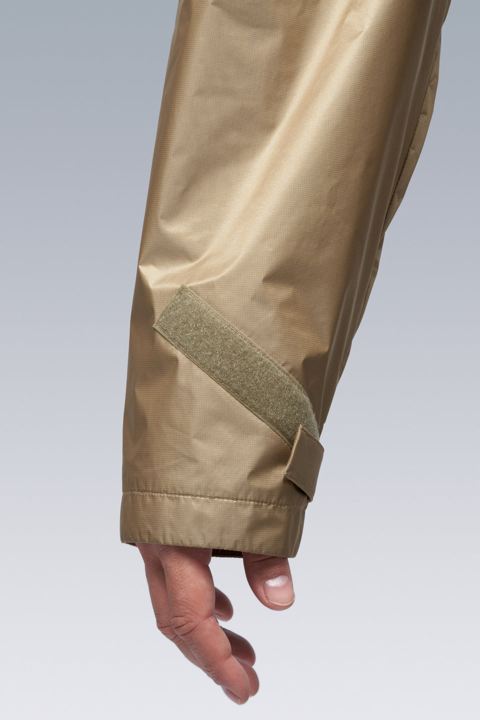 J95-WS 2L Gore-Tex Infinium™ Windstopper® Jacket - Khaki/Black