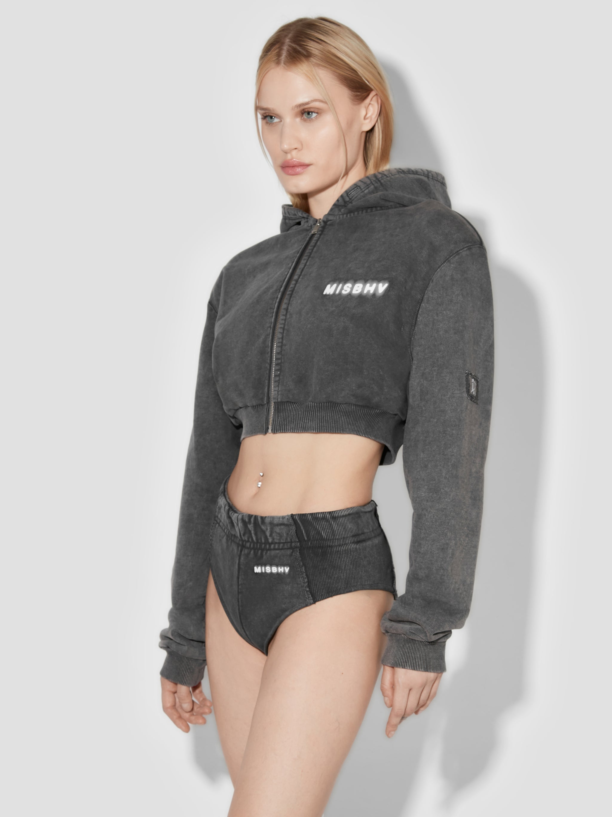 COMMUNITY SUPER SHORTS