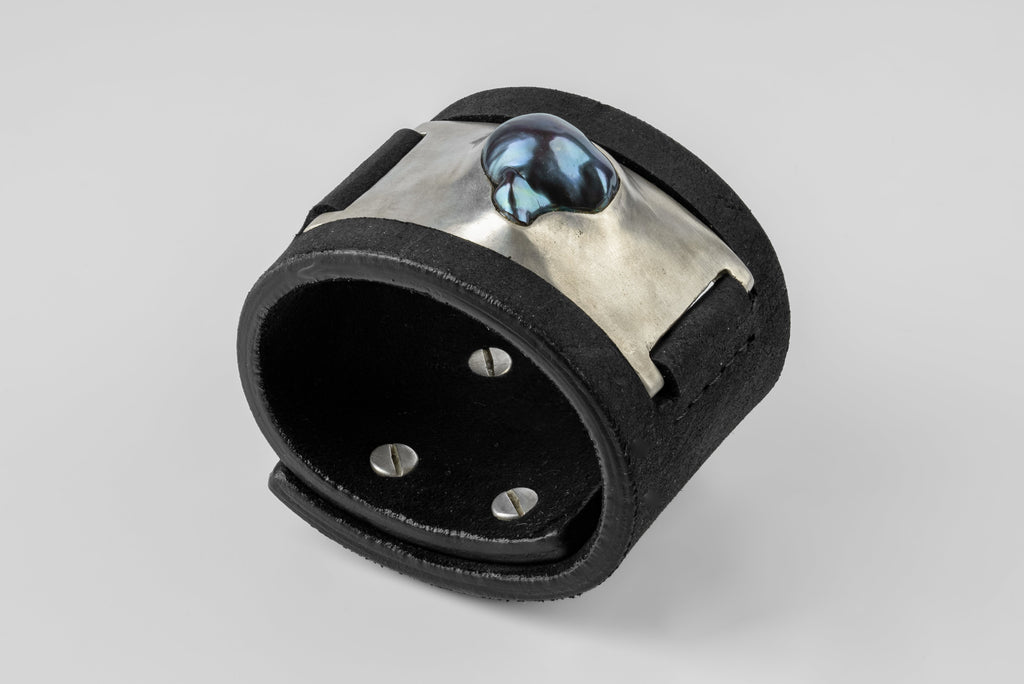 Amulet Cuff (Terrestrial, Black Rainbow Pearl, AS+KPRL+KW)