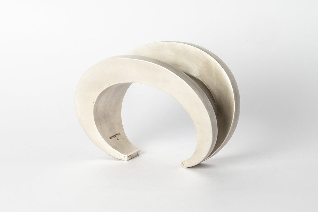 Crescent Channel Bracelet (Radiant Expansion, 15-50mm, AS)