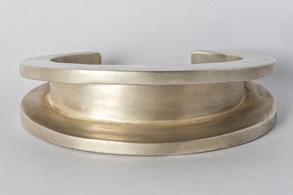 Crescent Channel Bracelet (Radiant Expansion, 10-27mm, AS)