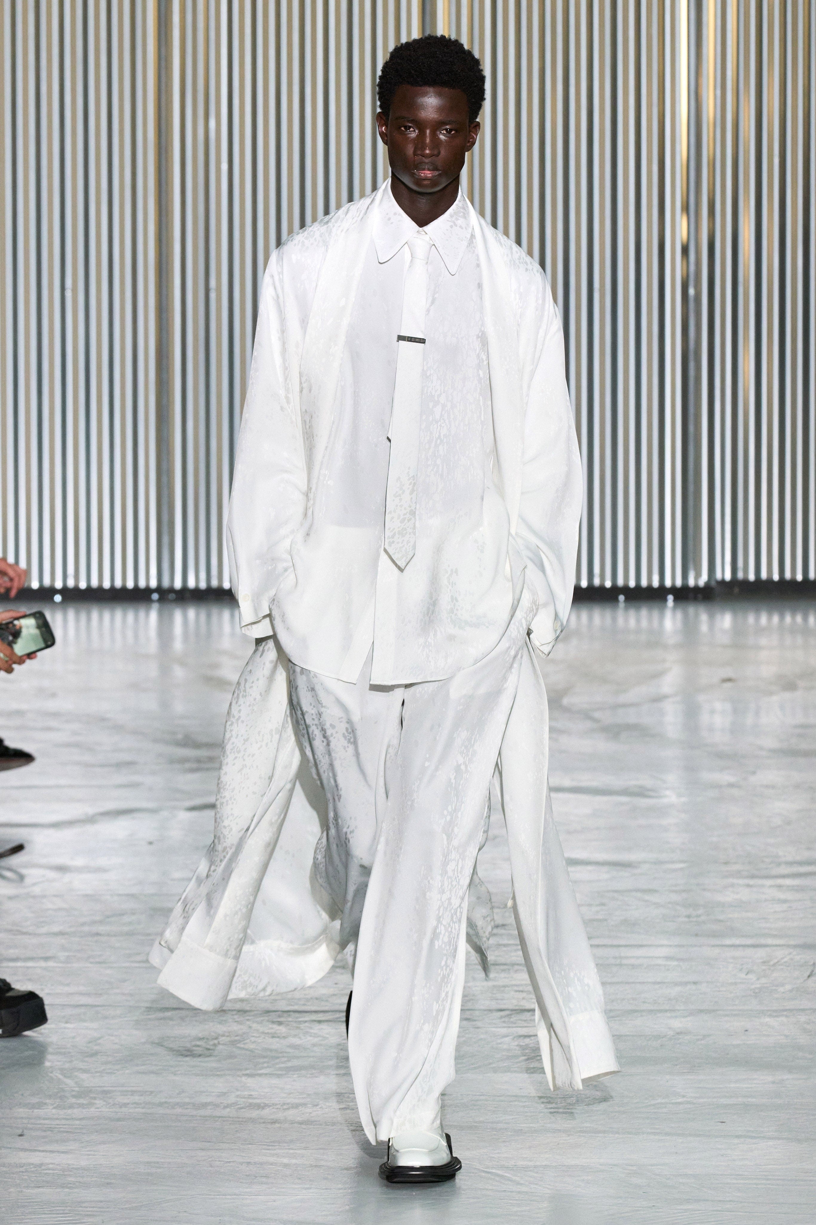 TIE WHITE