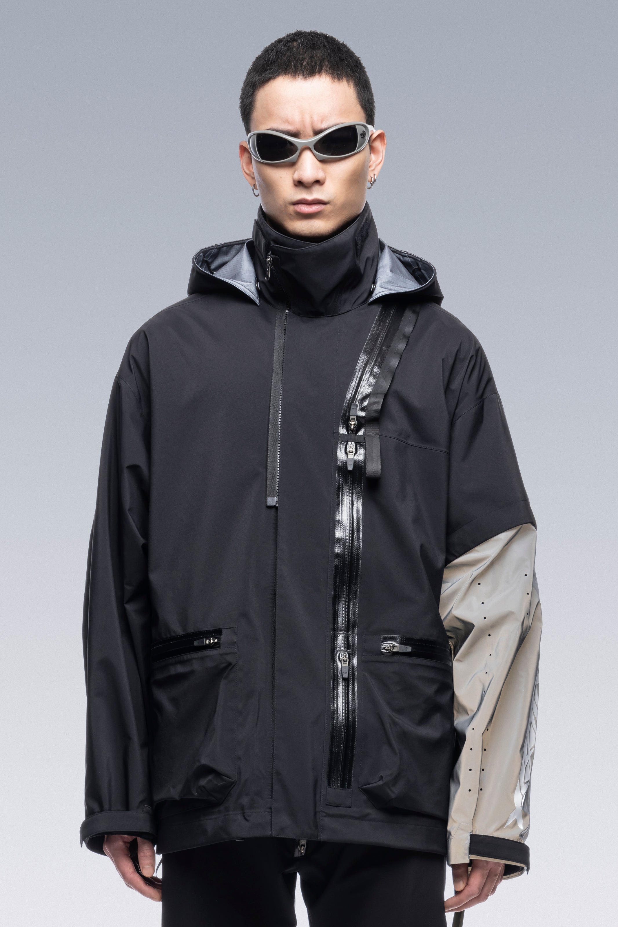 J115-GT 3L Gore-Tex Pro Interops Jacket - Black/Silver