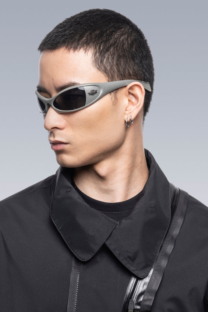 J115-GT 3L Gore-Tex Pro Interops Jacket - Black/Silver