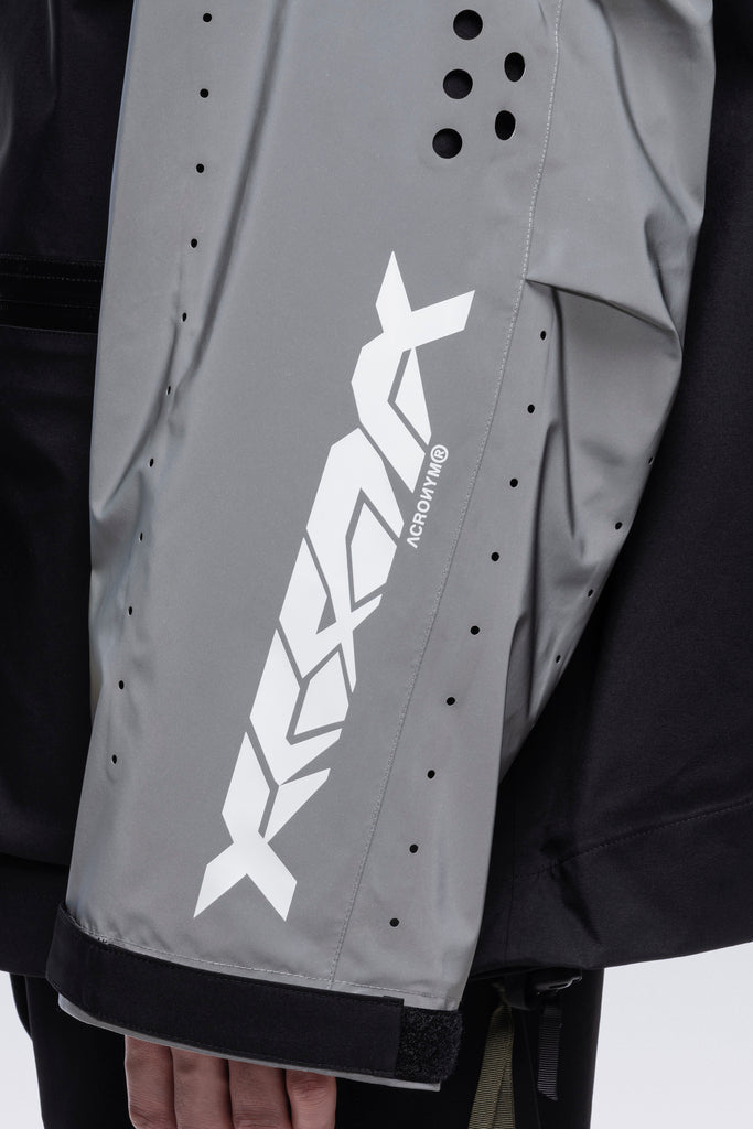 J115-GT 3L Gore-Tex Pro Interops Jacket - Black/Silver
