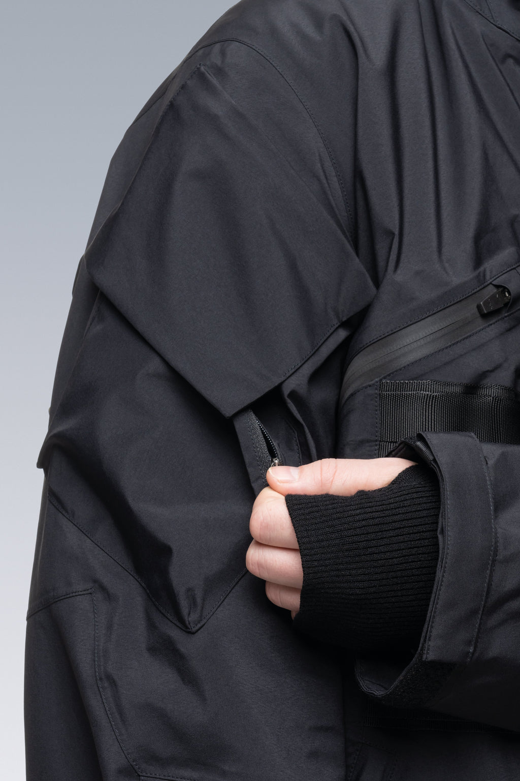 J1WTS-GT 3L Gore-Tex Pro Interops Jacket - RAF Green