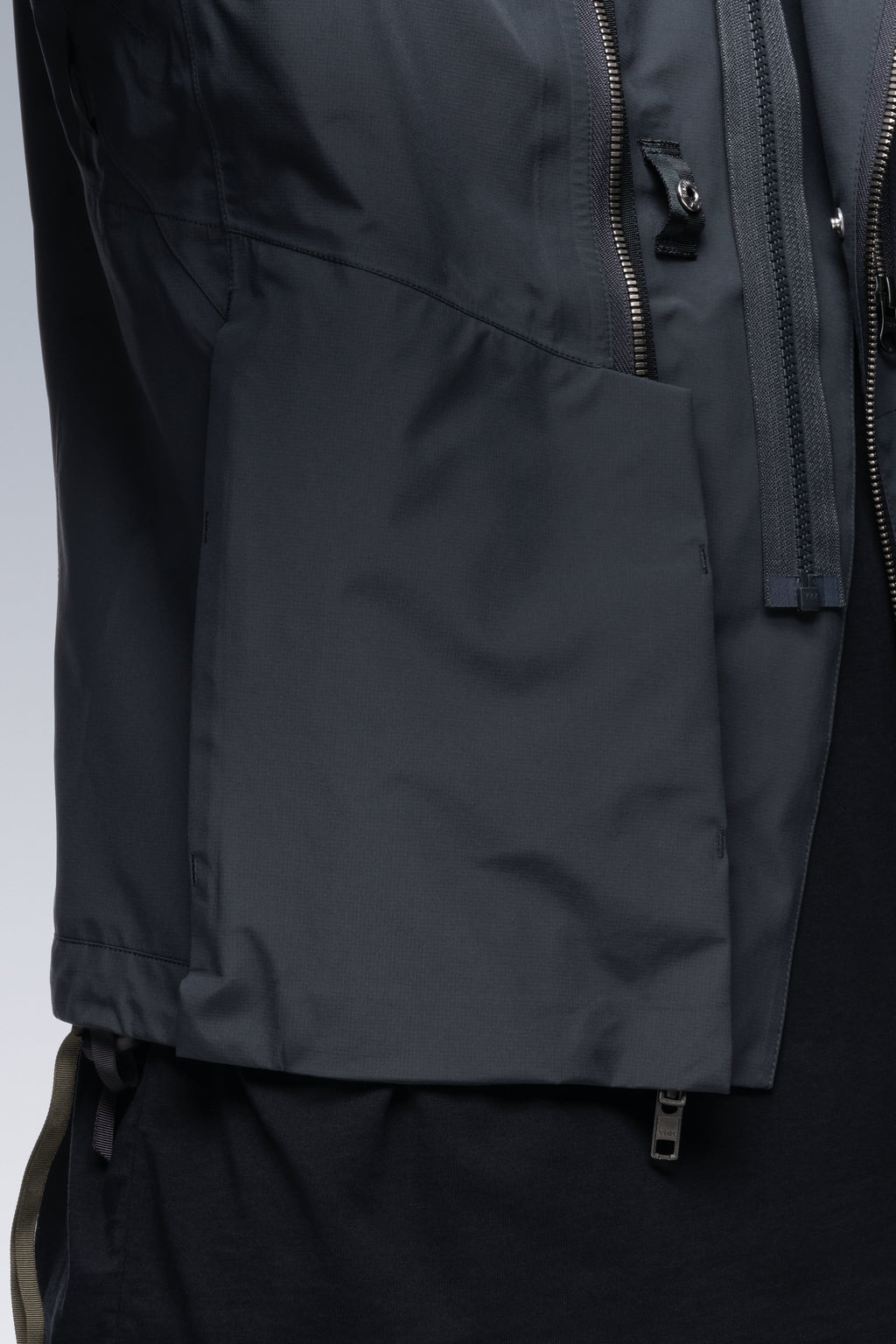 J68-GT 3L Gore-Tex® Pro Rider Jacket - Alpha Green