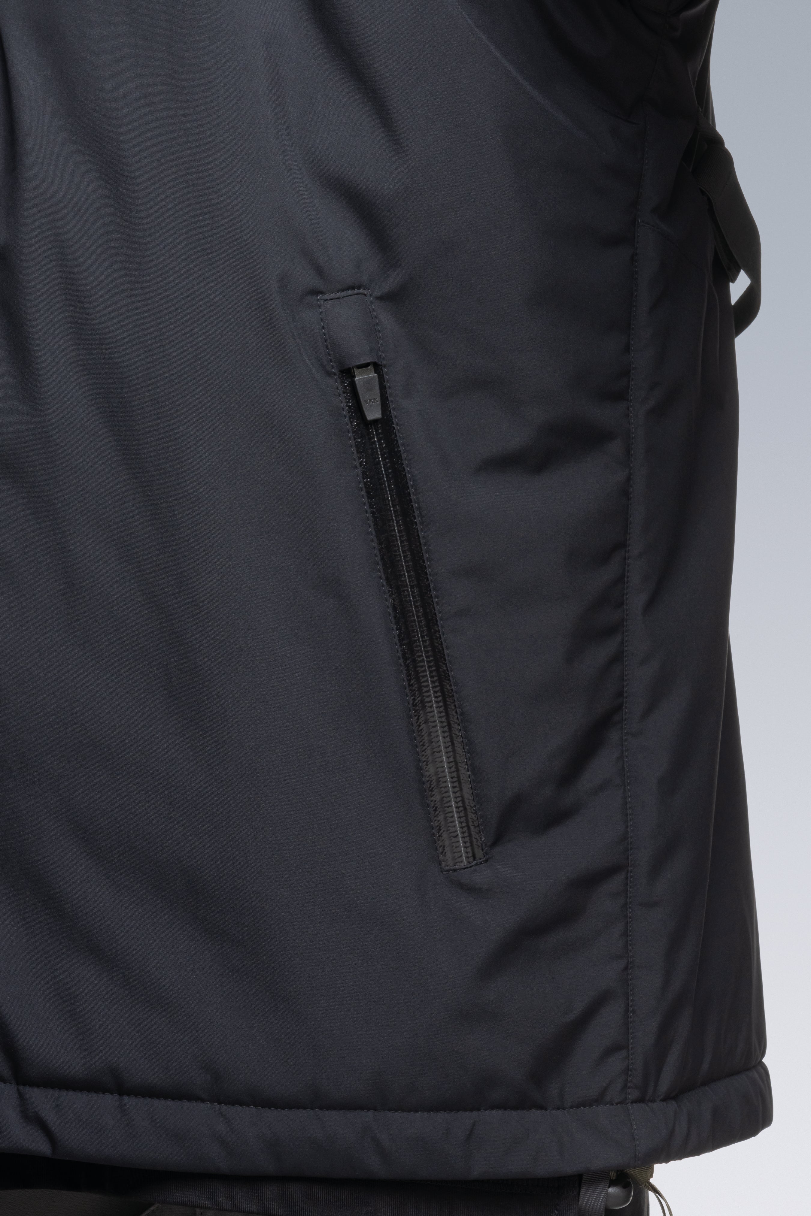 J95-PL Windstopper® PrimaLoft® Modular Liner Jacket - Black