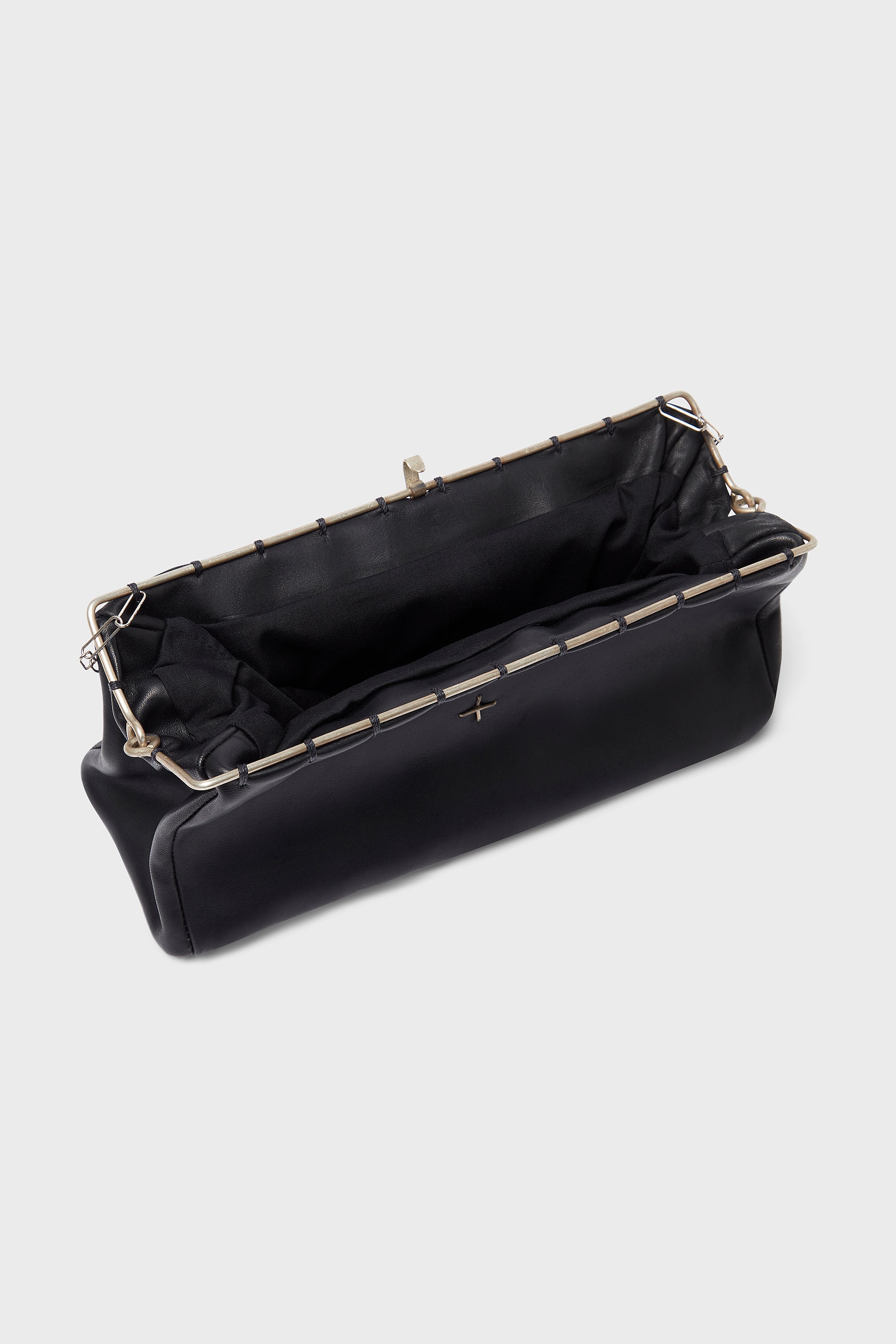 SILVER RIM SMALL POCHETTE W/CHAIN