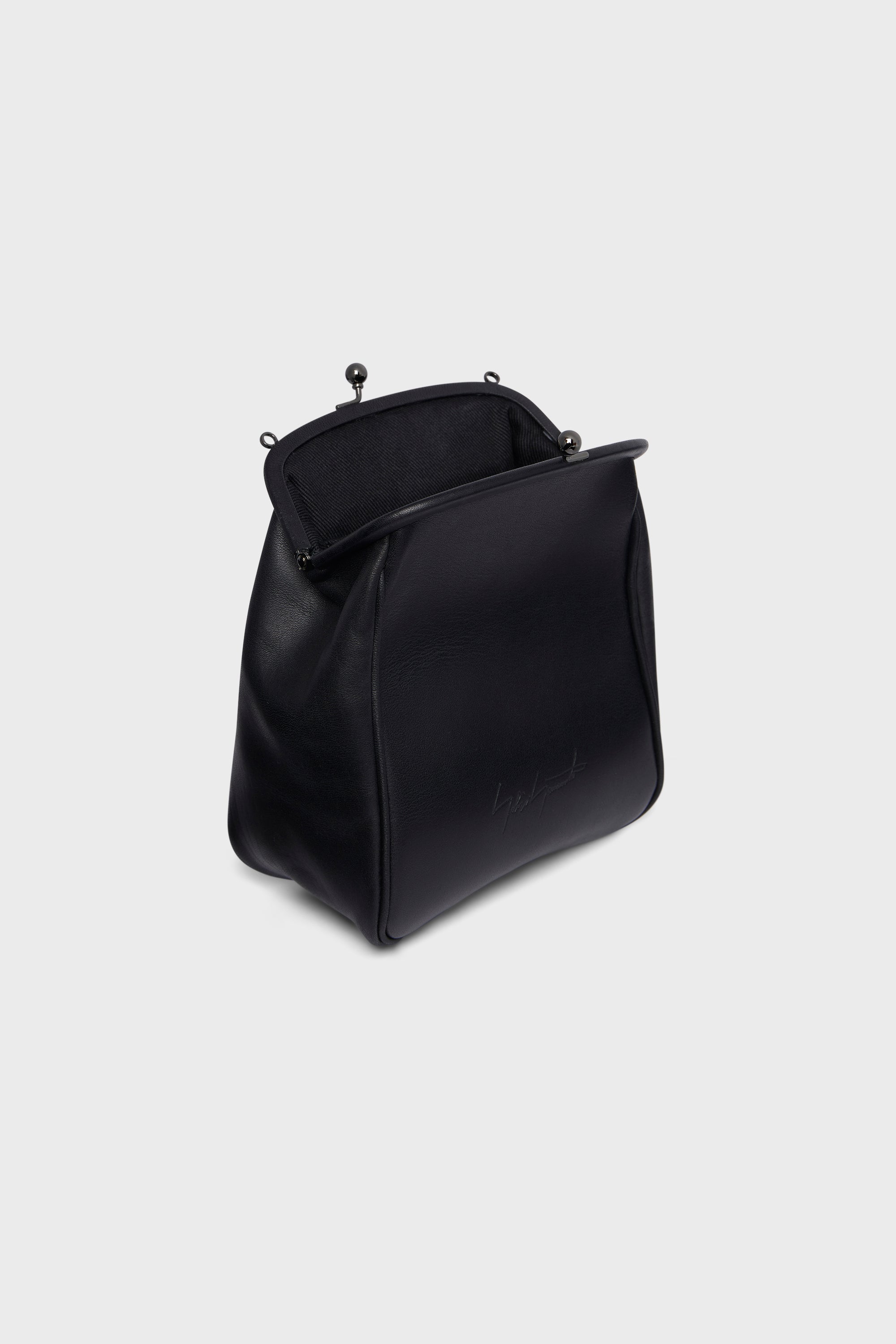 CLASP SHOULDER POUCH