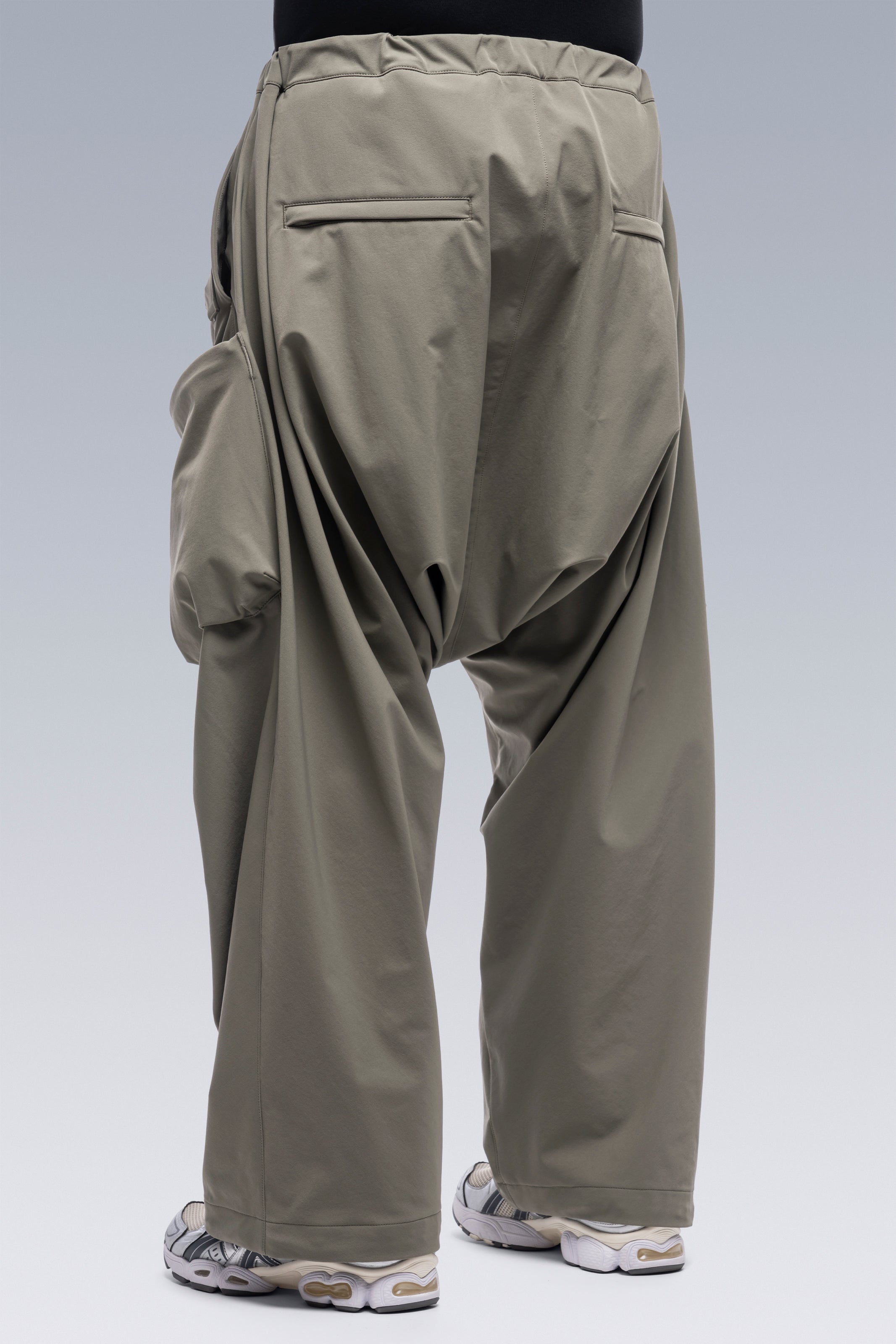 P30AL-DS schoeller® Dryskin™ Articulated Pant - Alpha Green
