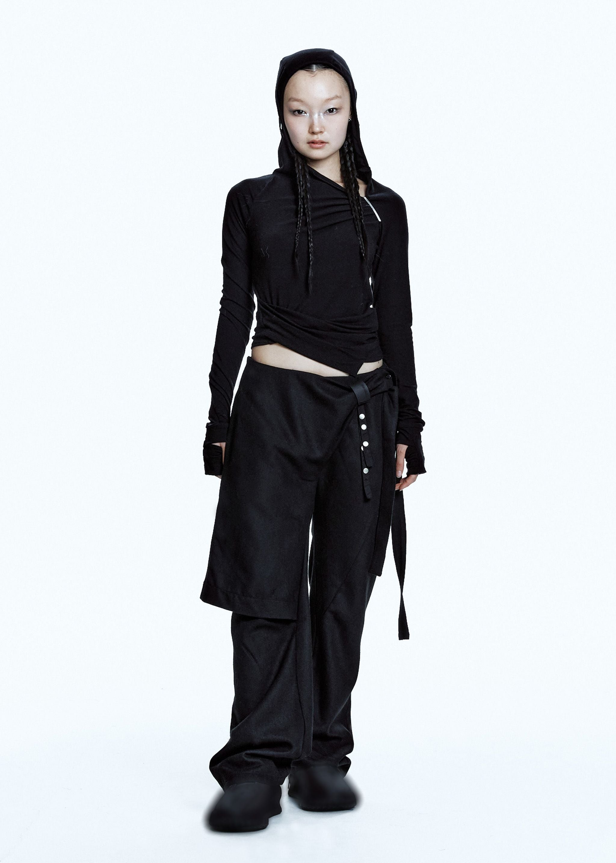HOODED SHIRRING TOP