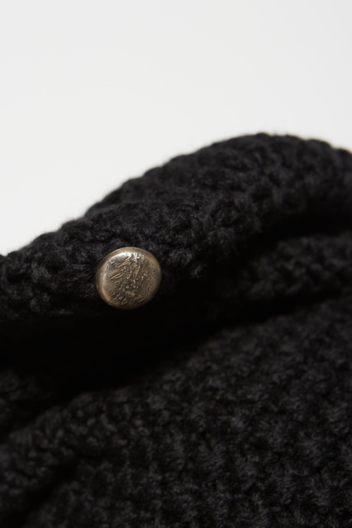 CAP MOSS - BUTTON BLACK